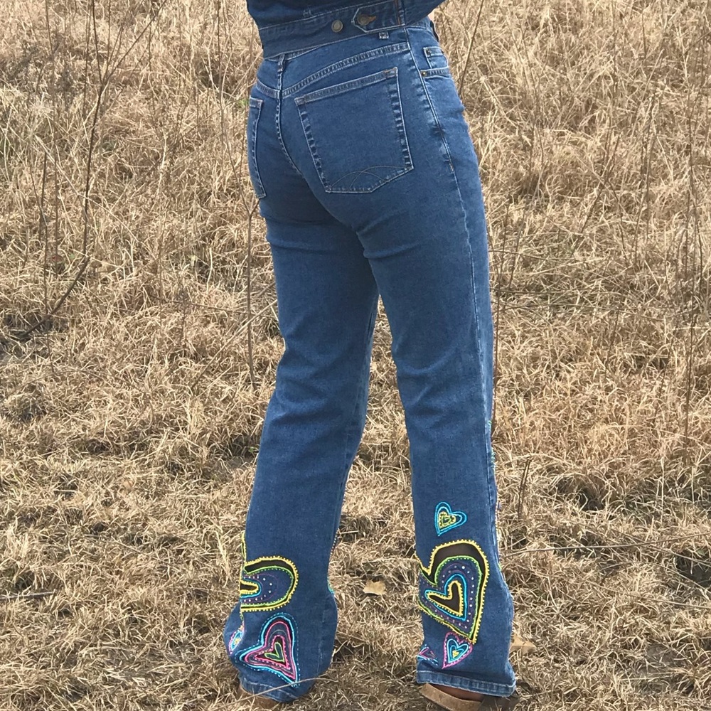 a little bit flare pants/jeans